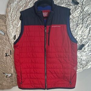 Vineyard Vines Men's Performance Fleece Lined Quilted Vest in Red and Navy L